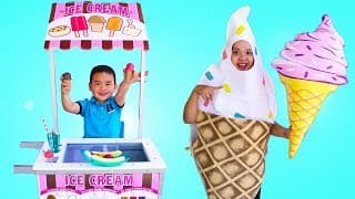 Lyndon Pretend Play with Real Ice Cream Cart Toy