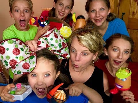 Family Unboxing Room Learn English Words