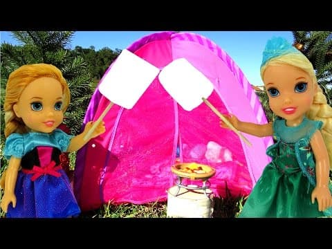 CAMPING ! ELSA & Anna Toddlers-Toy bear-Marshmallow-Tent- Picnic- Outdoors-Playing