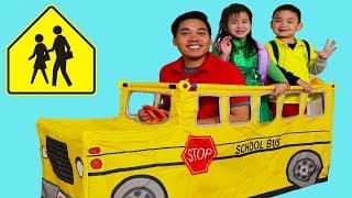 School Bus Tent Pretend Play with Jannie, Lyndon and Uncle