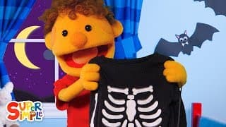 This Is The Way We Trick Or Treat  featuring The Super Simple Puppets