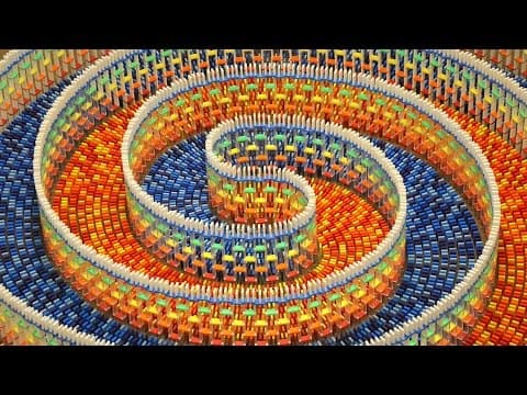 The Amazing Triple Spiral (15,000 dominoes)