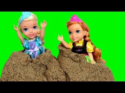 Sand Truck ! Elsa & Anna toddlers-Giant butterfly-Sand Play-Castle