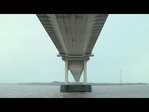 How Do Bridges Withstand High Winds?