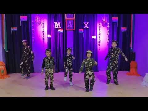 Suno Gaur Se Duniya Walon - Kid's Dance - independence day