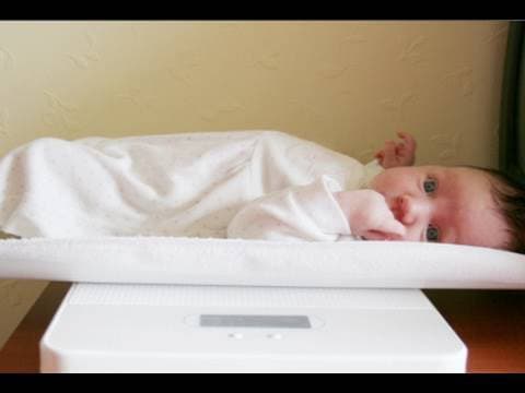 Should A Newborn Lose Weight?